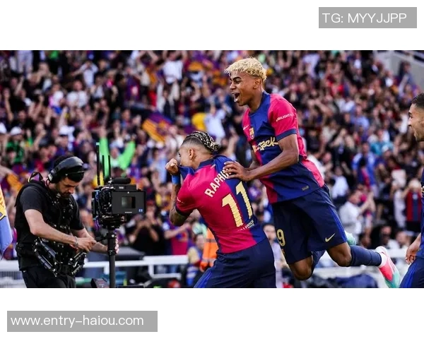 姆巴佩赛后多次要求队友不要为巴萨鼓掌并催促离场引发热议 姆巴佩赛后多次要求队友不要为巴萨鼓掌并催促离场引发热议